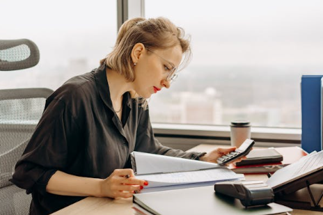 香港的審計:透視金融之都的嚴謹與智慧 香港的審計:透視金融之都的嚴謹與智慧